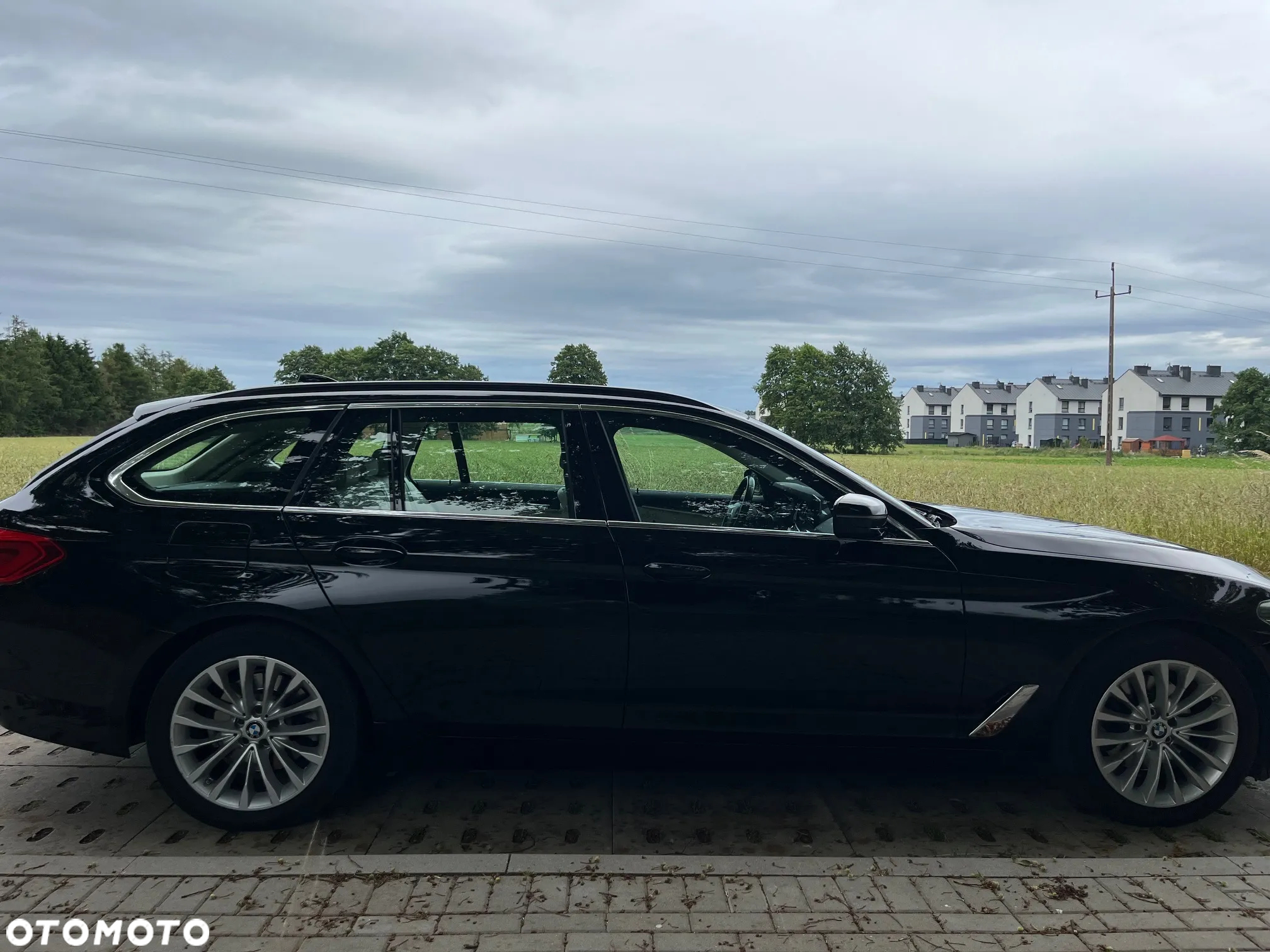BMW Seria 5 520d xDrive Luxury Line - 2