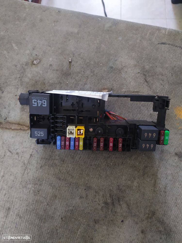 CAIXA DE FUSIVEIS VOLKSWAGEN POLO MARK 6 / 2Q0941828E