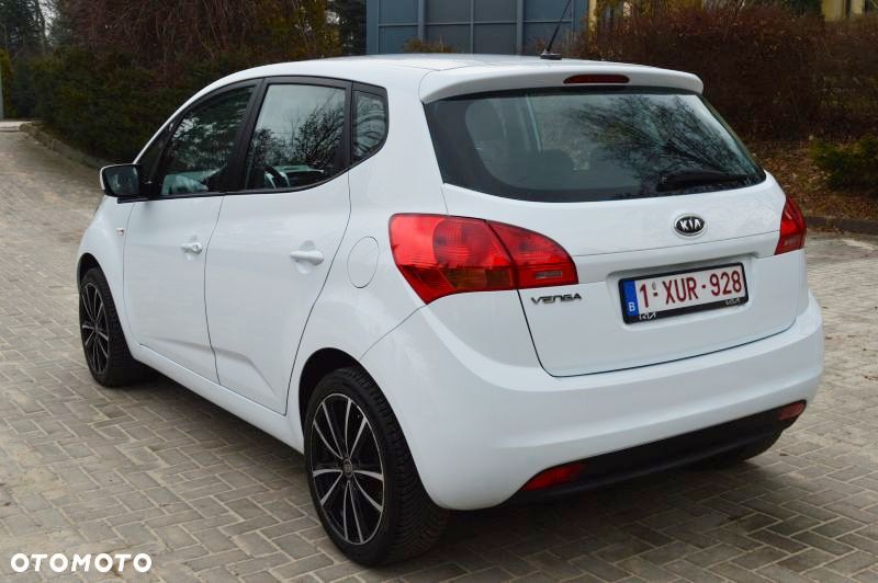Kia Venga 1.4 CVVT Titanium Collection - 7