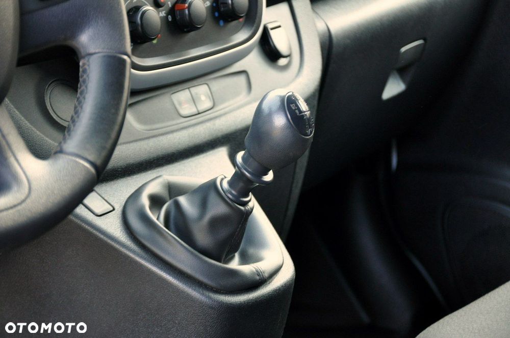Renault Trafic - 32