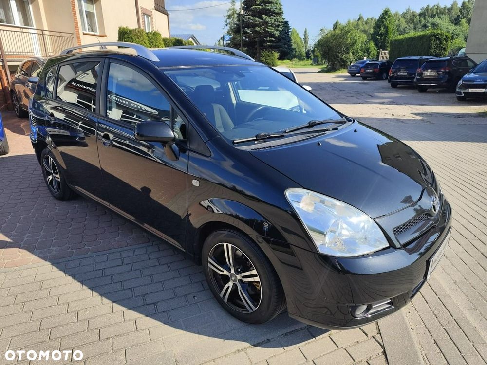Toyota Corolla Verso - 5