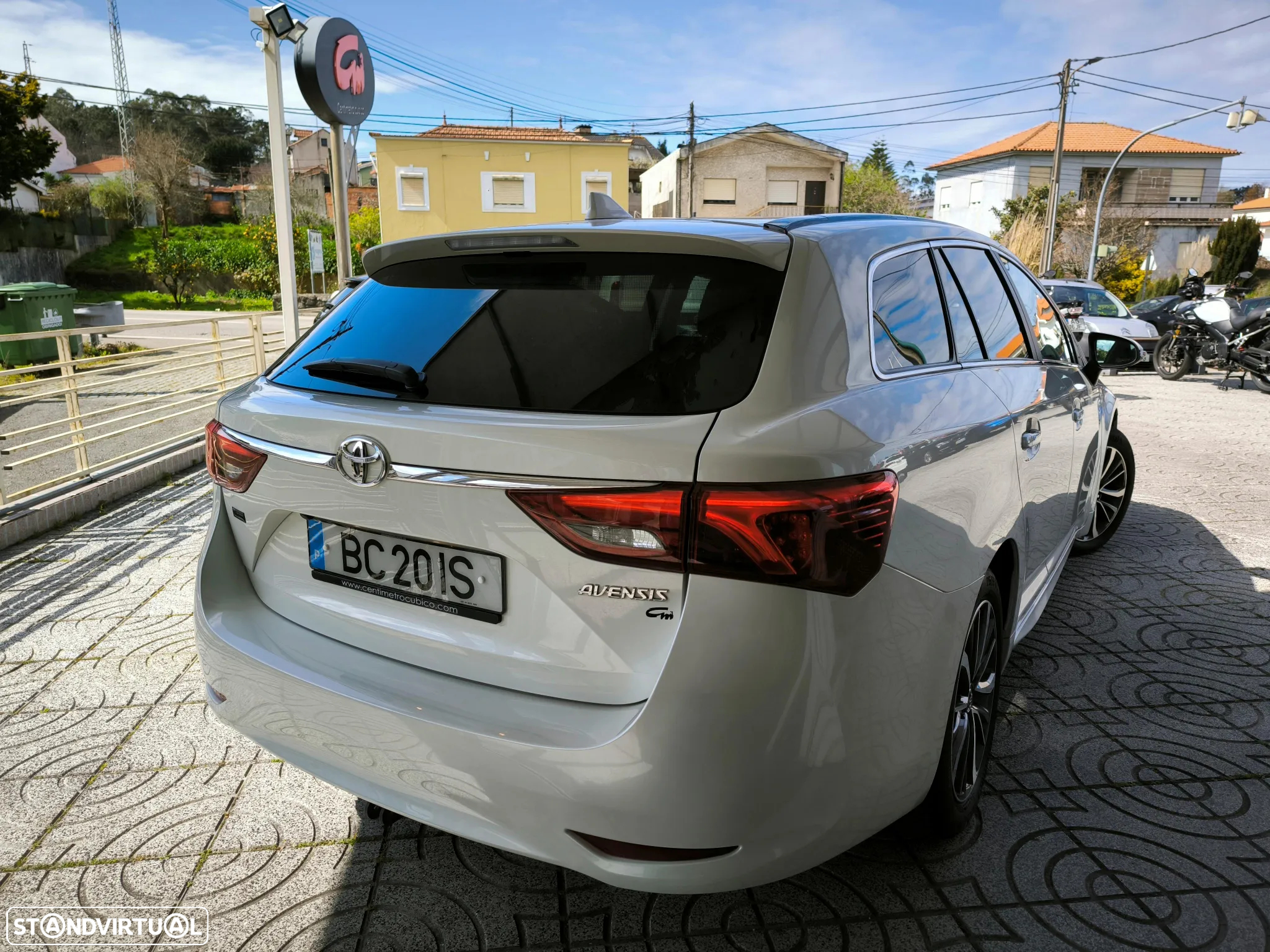 Toyota Avensis Touring Sports 1.6 D-4D Exclusive +P.Business - 5