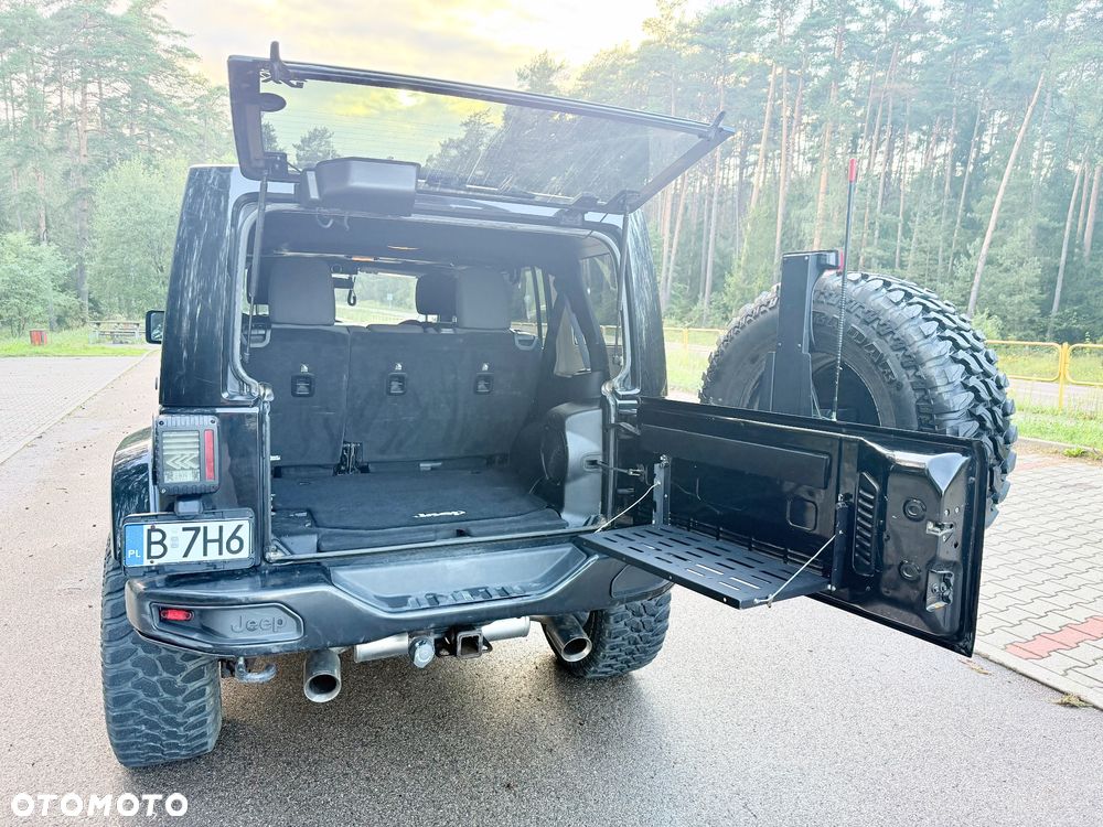 Jeep Wrangler 3.6 Unlim Rubicon - 21