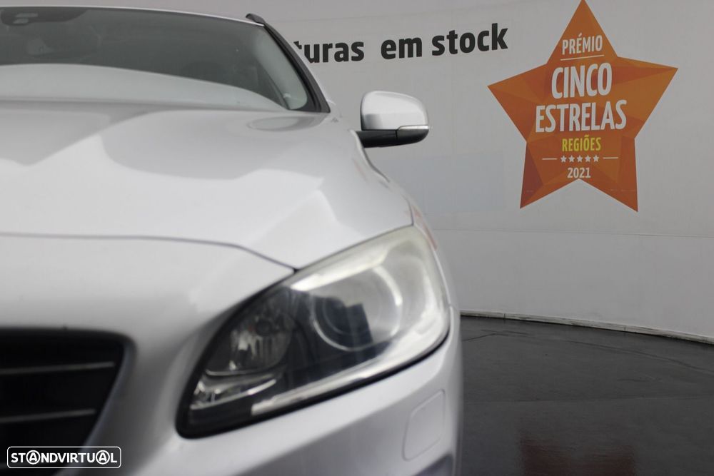 Volvo V60 2.0 D3 Momentum - 29