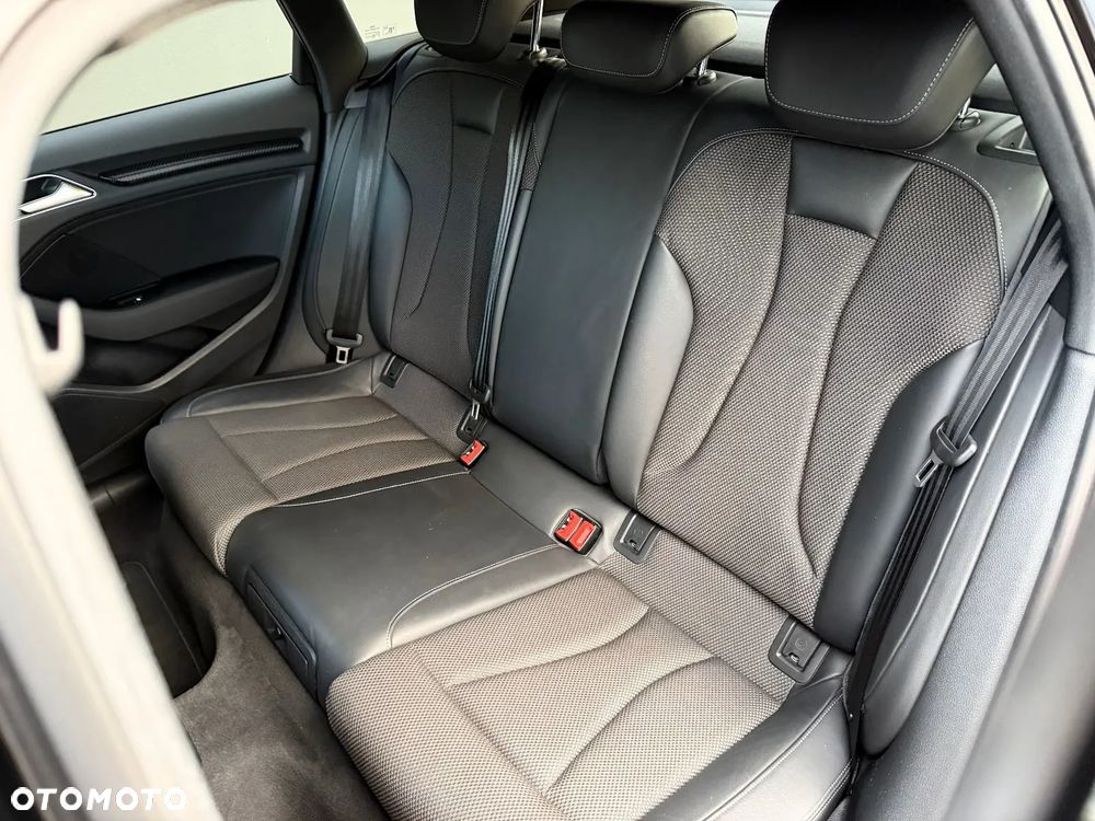 Audi A3 Sportback 1.5 TFSI cylinder on demand sport - 19
