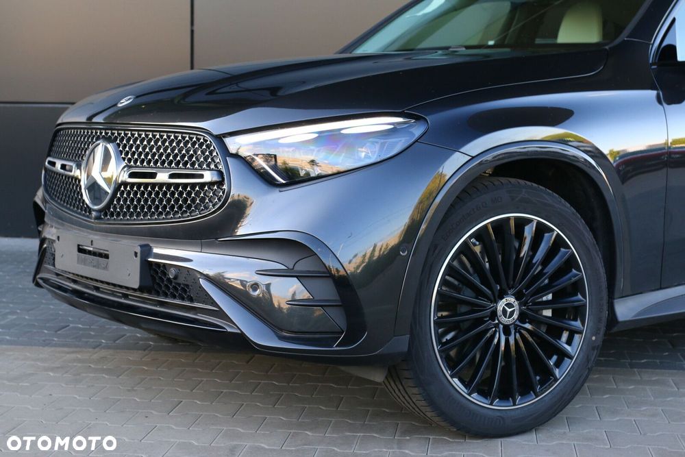 Mercedes-Benz GLC - 11