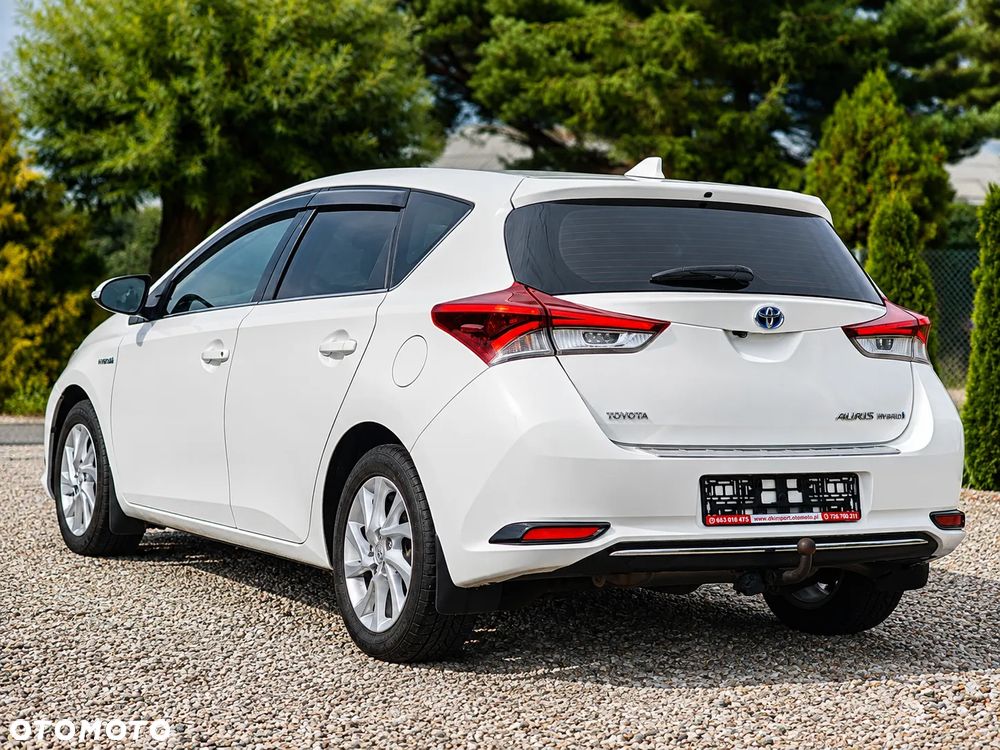 Toyota Auris 1.8 HSD Prestige NAVI - 9