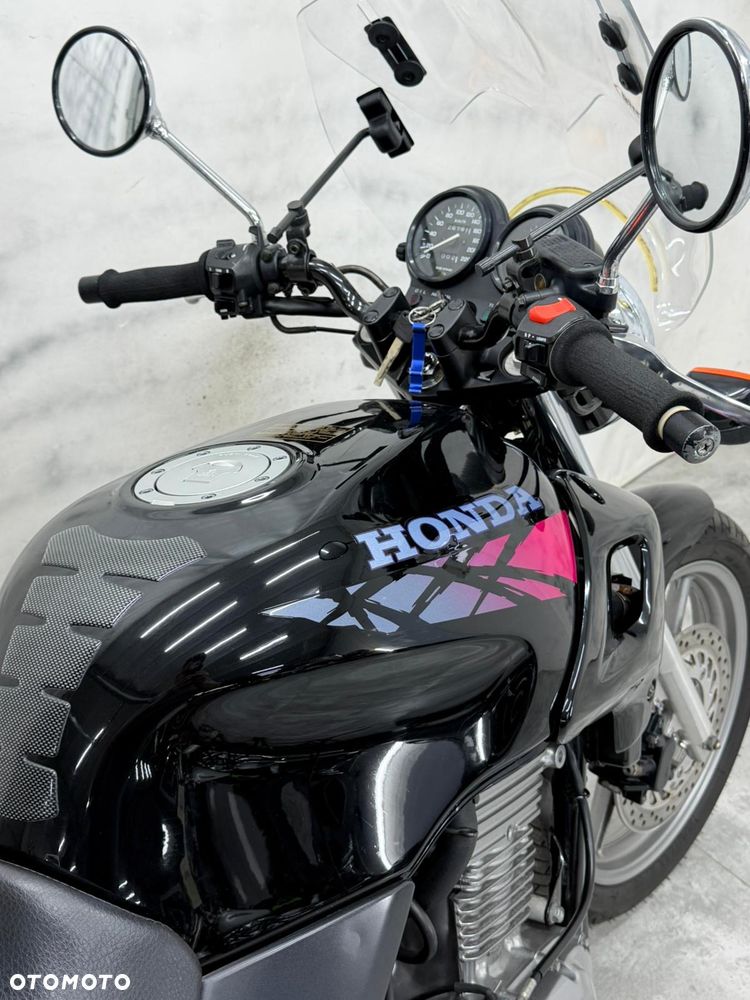 Honda CB - 21