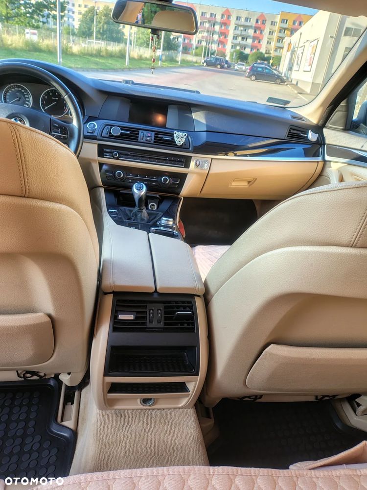 BMW Seria 5 520i - 16