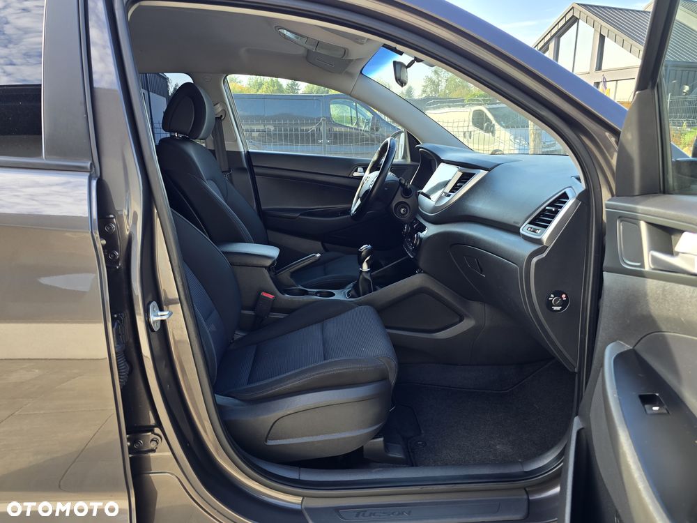 Hyundai Tucson blue 1.7 CRDi 2WD Passion Plus - 27