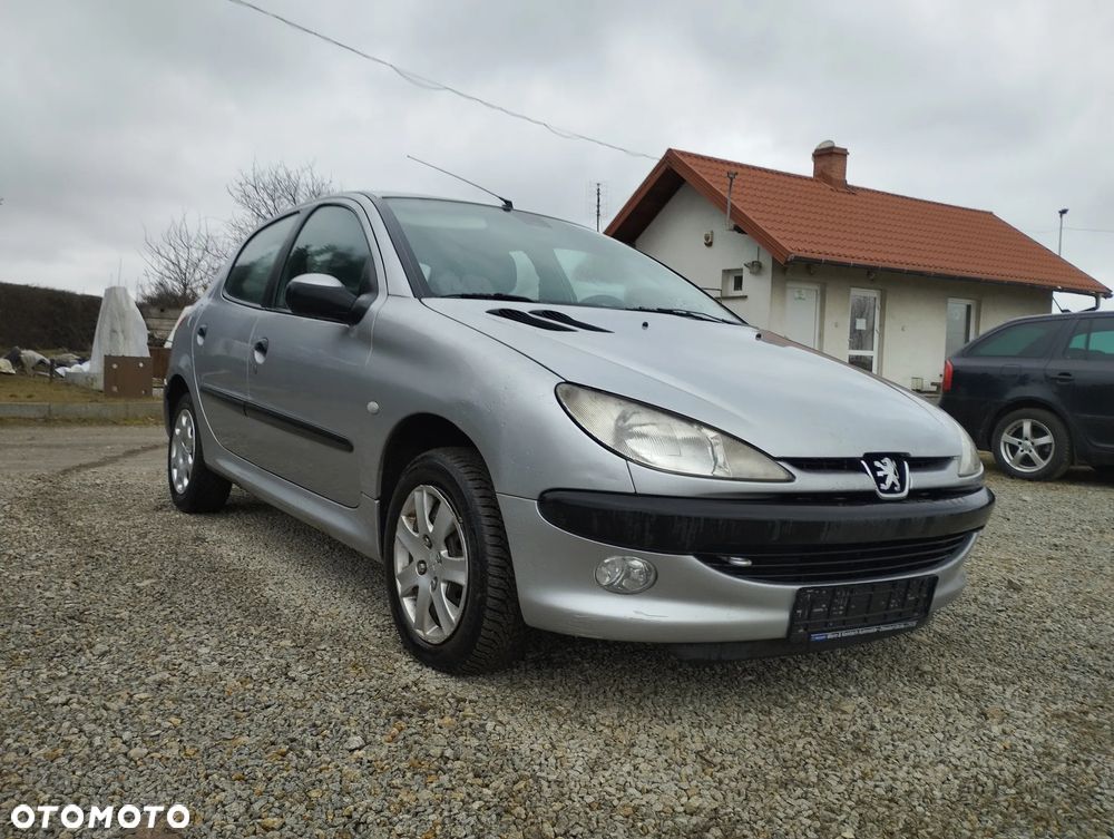 Peugeot 206 75 Automatik Premium