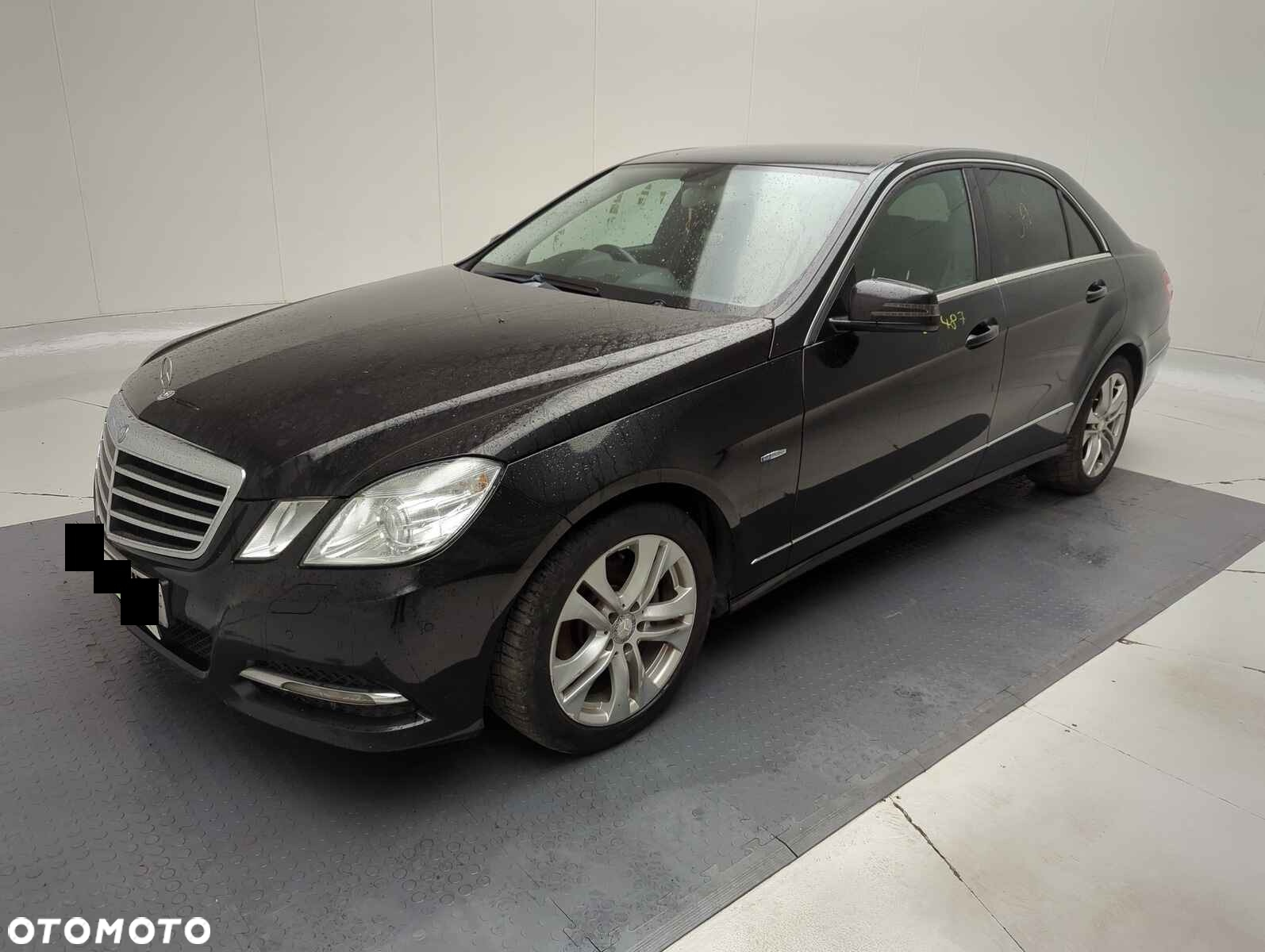 Mercedes-Benz Klasa E 220 BlueTEC BlueEFFICIENCY Edition Avantgarde - 3