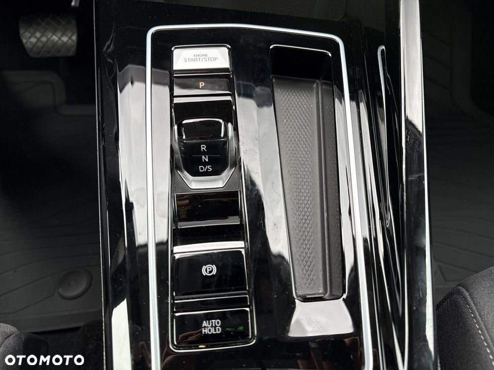 Volkswagen Golf - 18