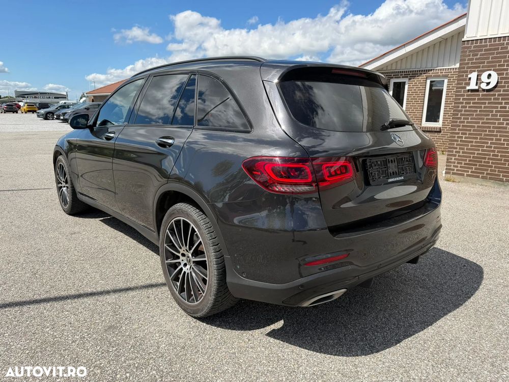 Mercedes-Benz GLC 300 d 4MATIC 9G-TRONIC AMG Line - 4