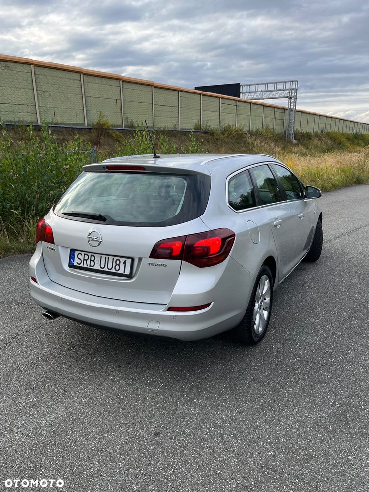 Opel Astra 1.4 T Cosmo - 6