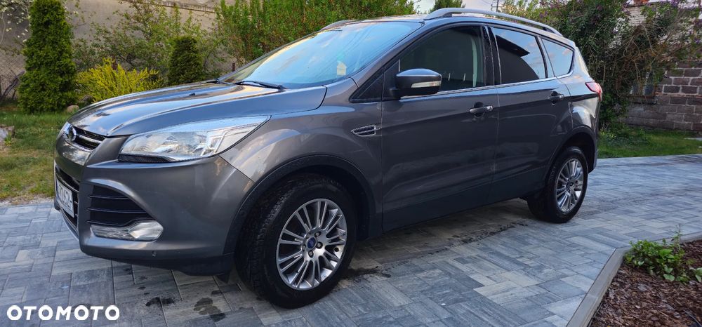 Ford Kuga 2.0 TDCi 2x4 Titanium - 10