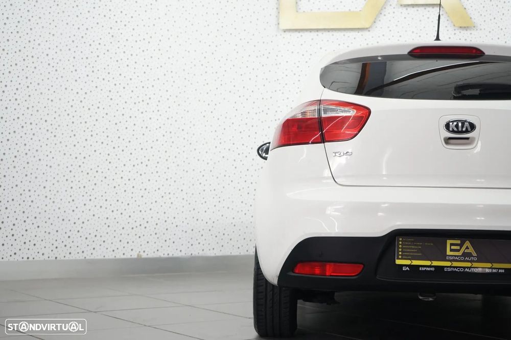 Kia Rio 1.1 CRDi LX - 32