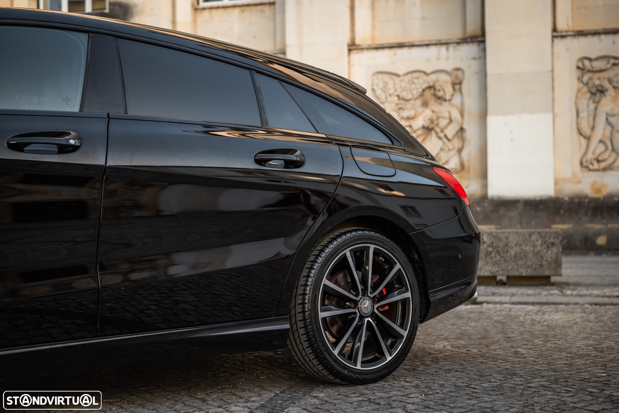Mercedes-Benz CLA 200 d Shooting Brake Urban - 12