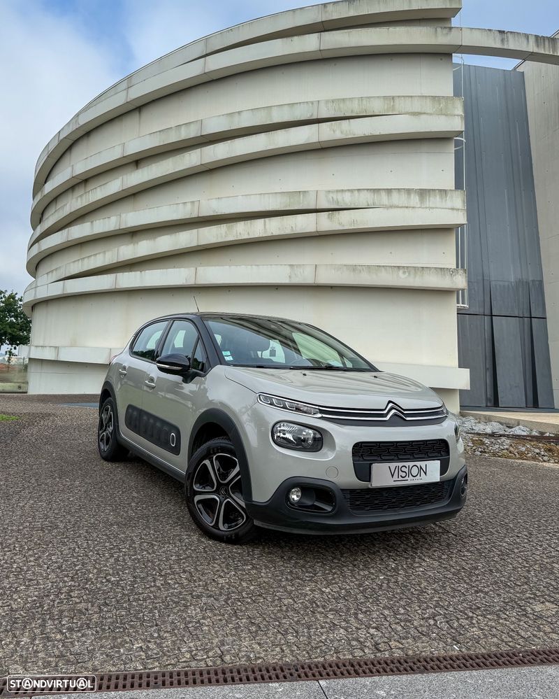 Citroën C3 1.2 PureTech Shine - 1