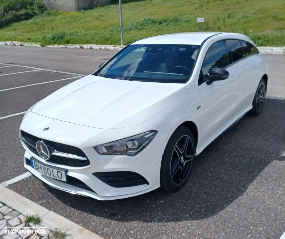 Mercedes-Benz CLA 250 e AMG Line - 1