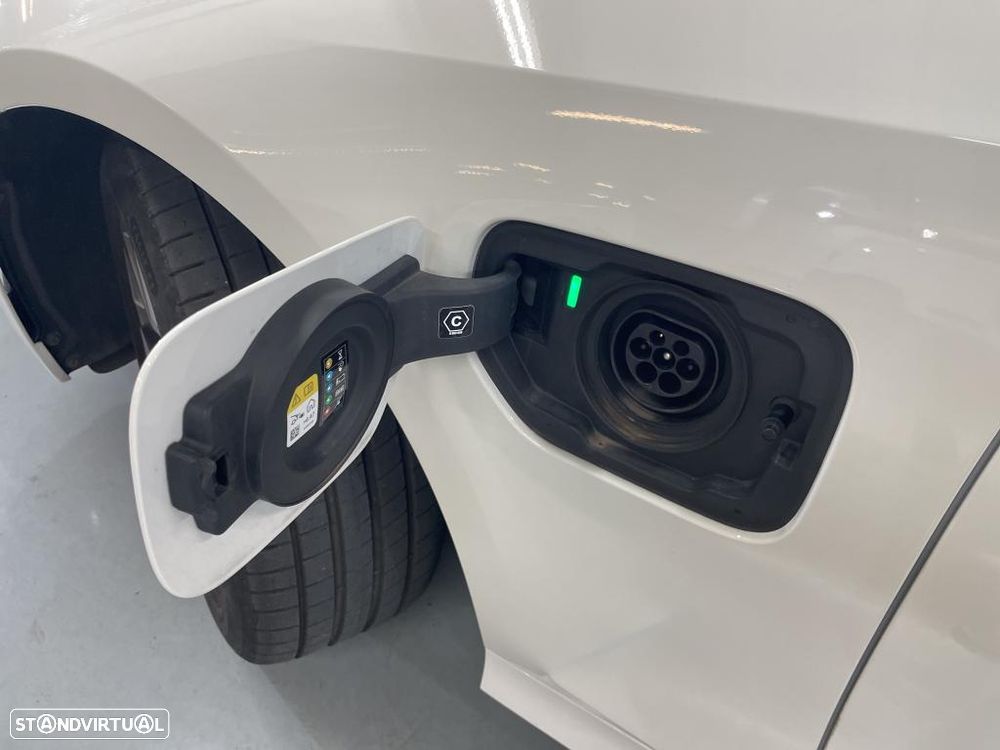 BMW 320 e Pack Essence Auto - 10