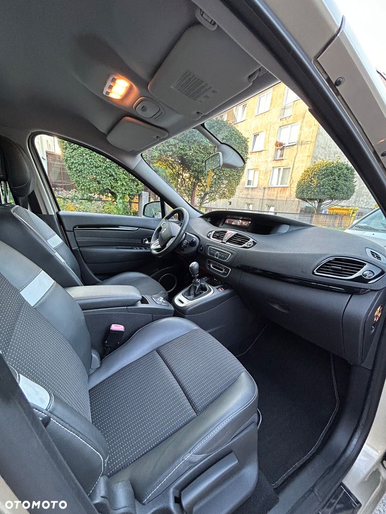 Renault Scenic - 7