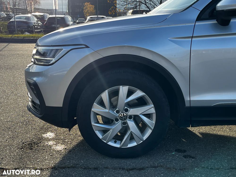 Volkswagen Tiguan - 25