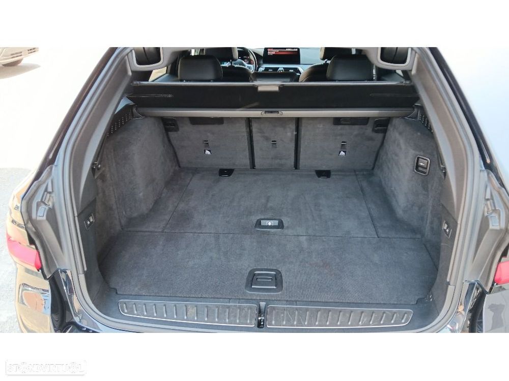 BMW 520 d Pack Desportivo M Auto - 19
