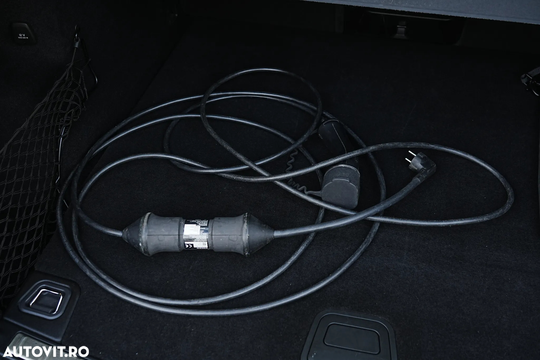 Volvo XC 60 T6 AWD Plug-in Hybrid Core - 10