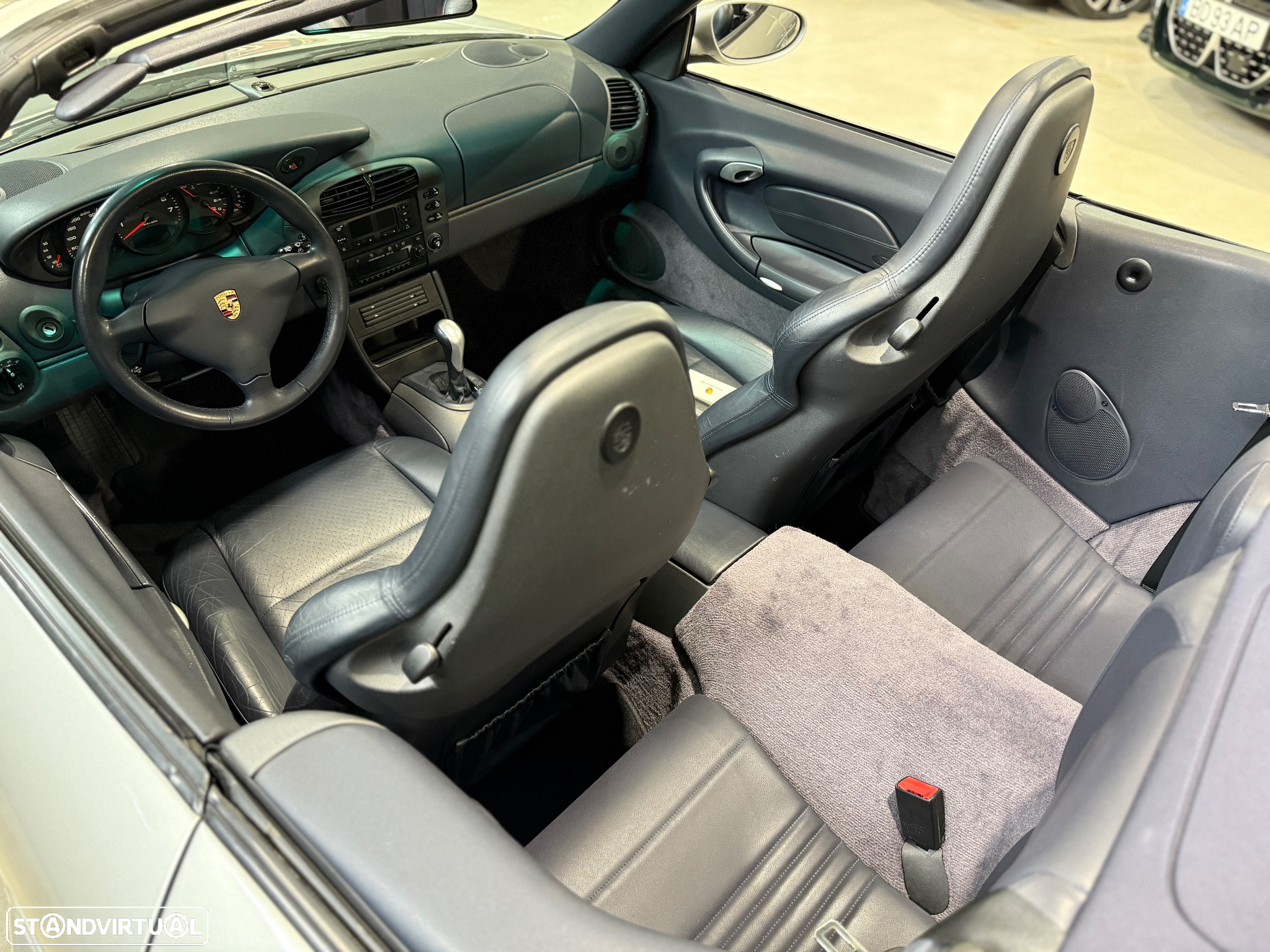 Porsche 911 Série F - 18
