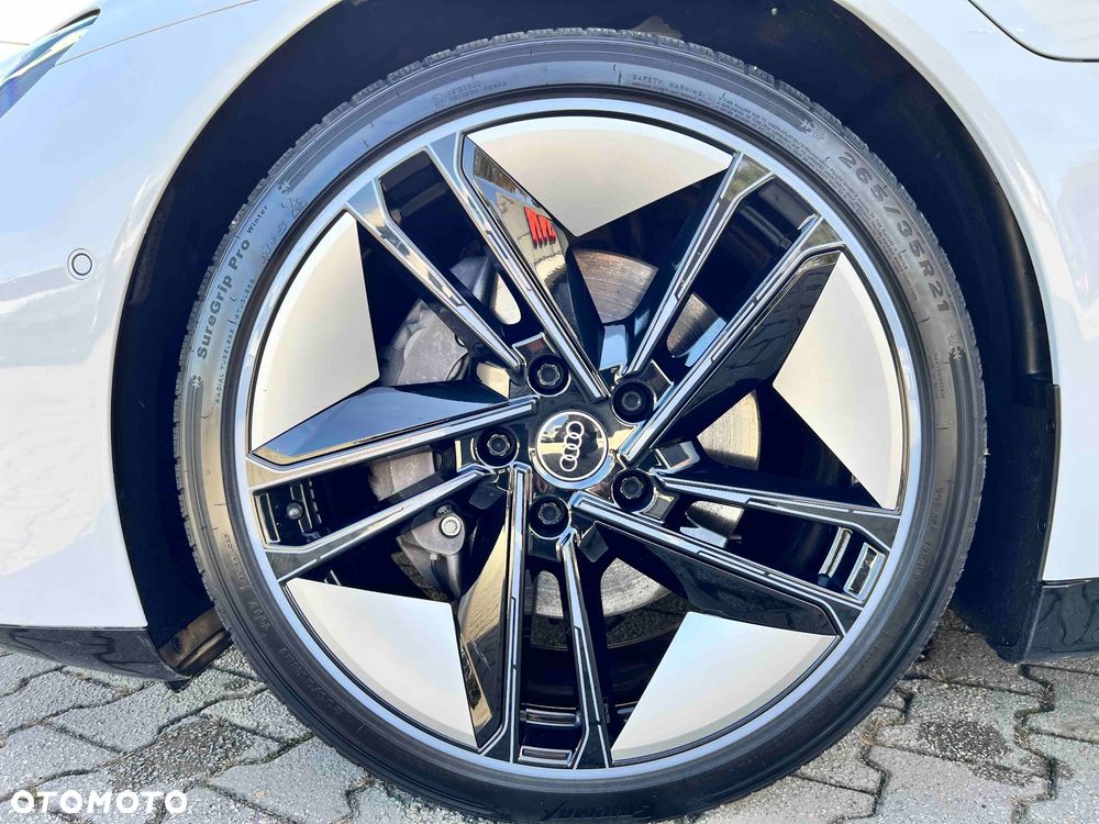 Audi e-tron S Quattro - 13