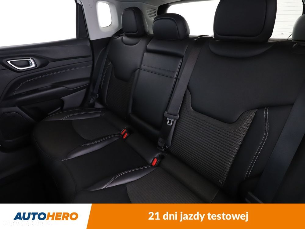Jeep Compass - 14