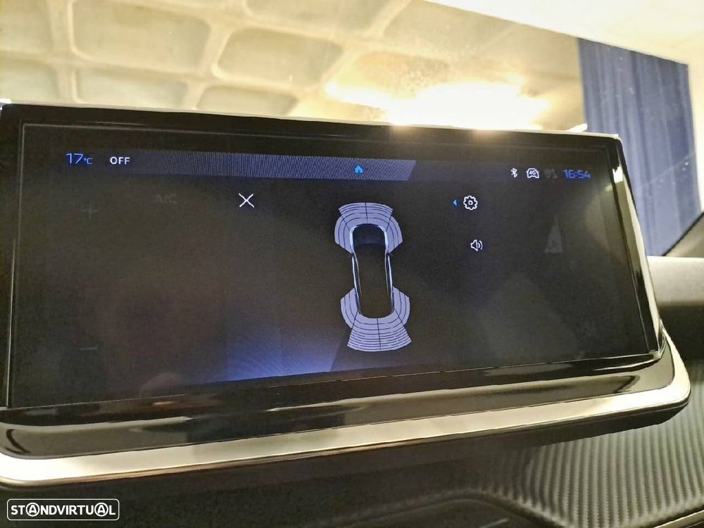 Peugeot 2008 1.2 Hybrid Allure e-DCS6 - 24