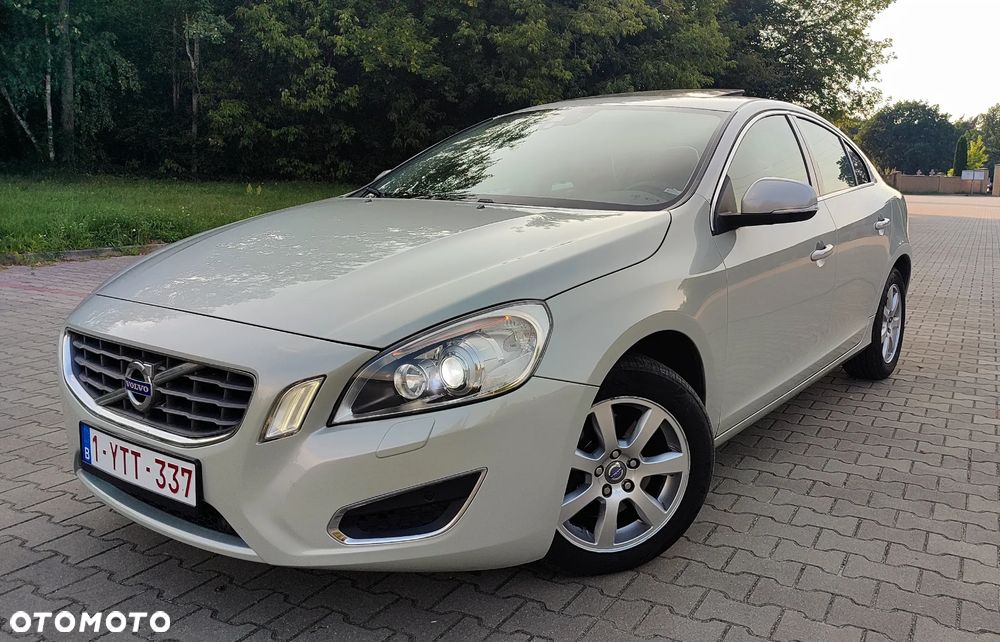 Volvo S60 D3 Geartronic Summum - 1