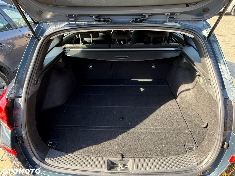 Hyundai i30 1.5 DPI Comfort - 17
