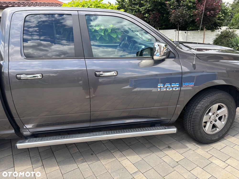 Dodge RAM - 4
