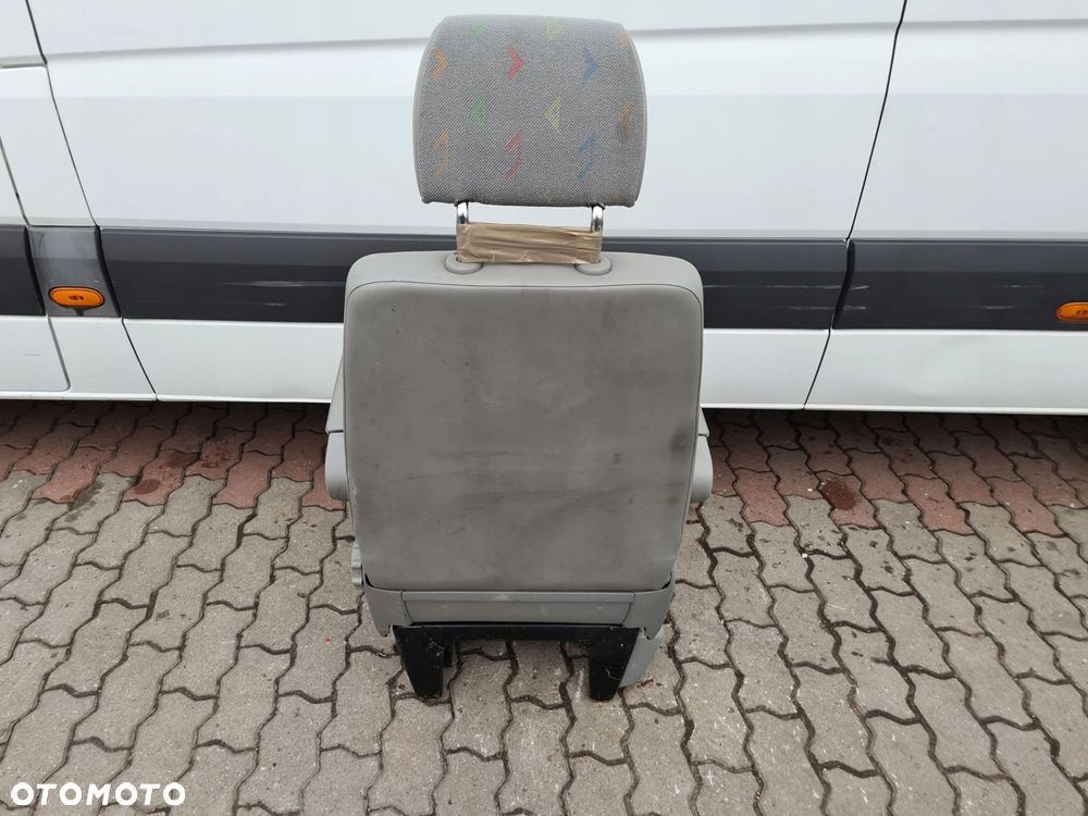 VW T5 fotel kierowcy podłokietnik podstawa INKA - 2