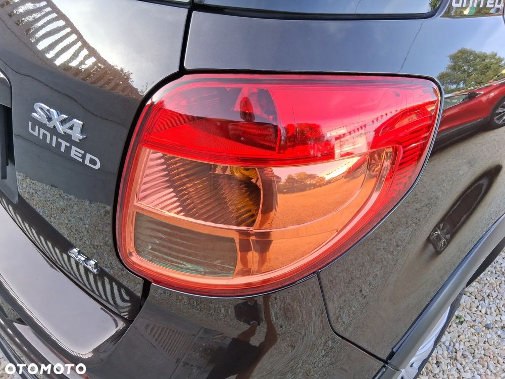 Suzuki SX4 2.0 DDiS 4x4 Style - 16