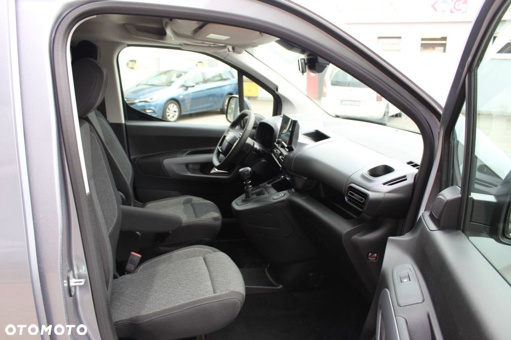 Opel Combo - 25