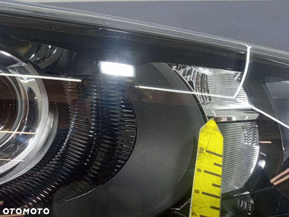 TOYOTA YARIS IV REFLEKTOR PRAWY PRZÓD LAMPA PRZEDNIA EU K0-6 EU - 10