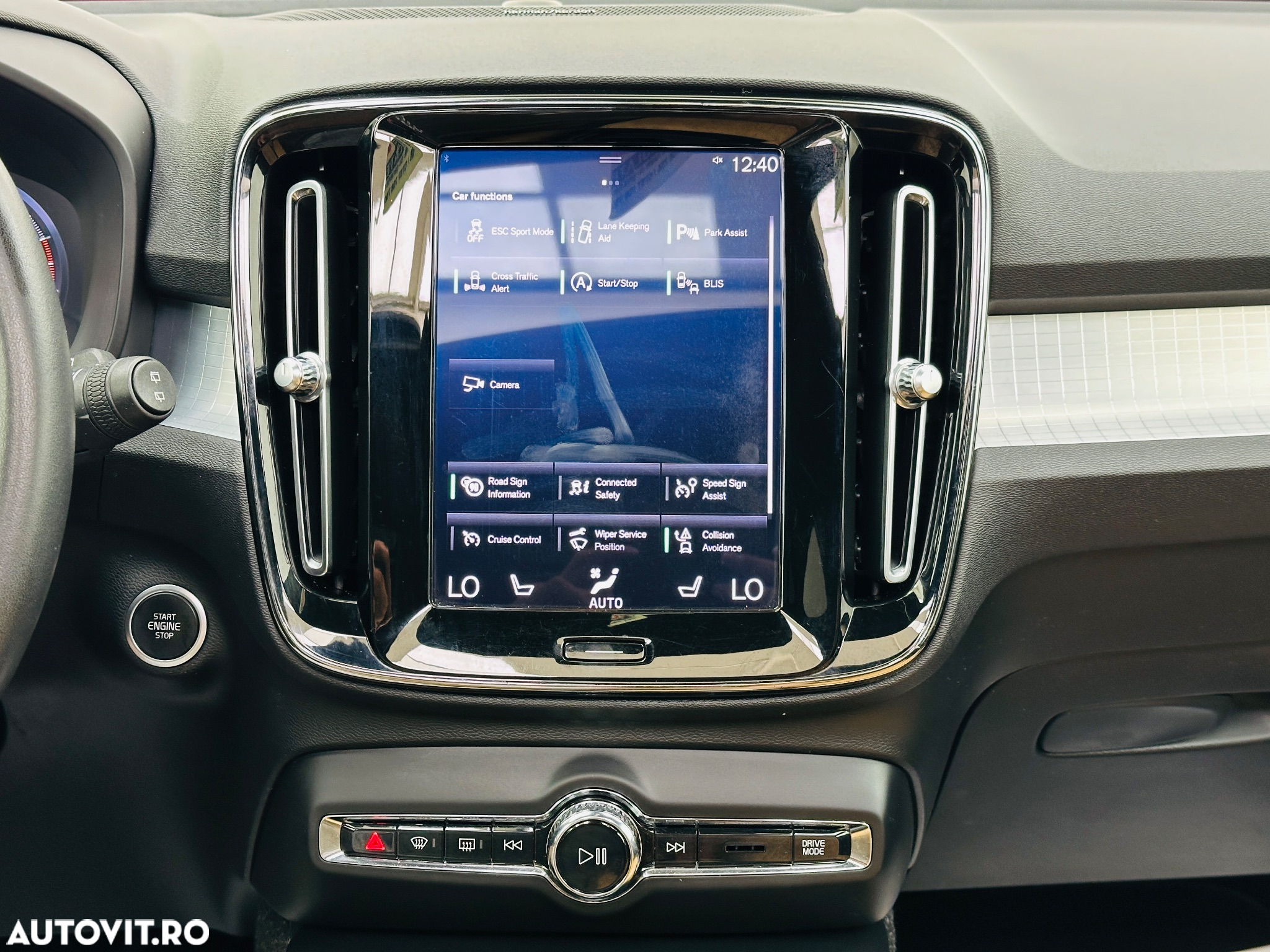 Volvo XC 40 - 26
