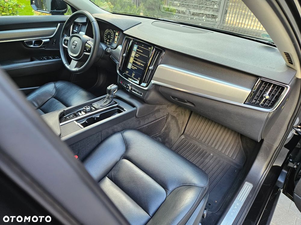Volvo V90 T5 Momentum - 30