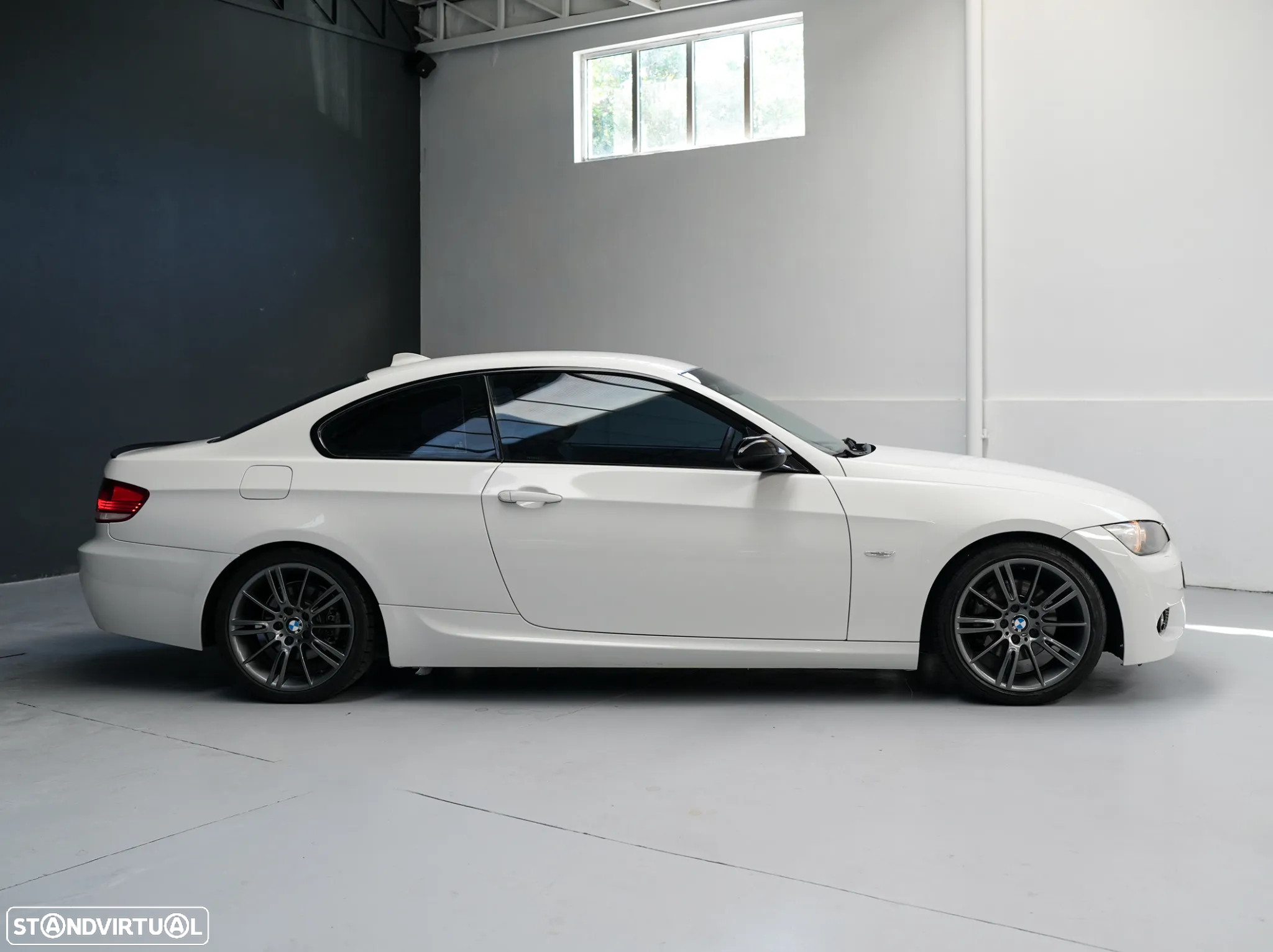 BMW 320 d Coupe - 13