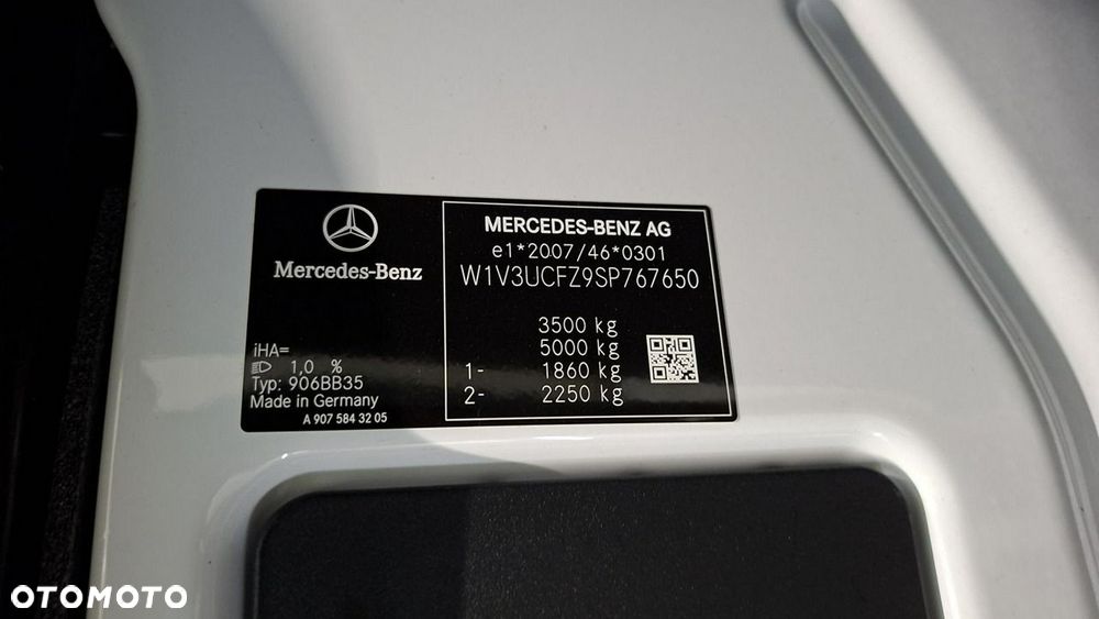 Mercedes-Benz Sprinter - 19
