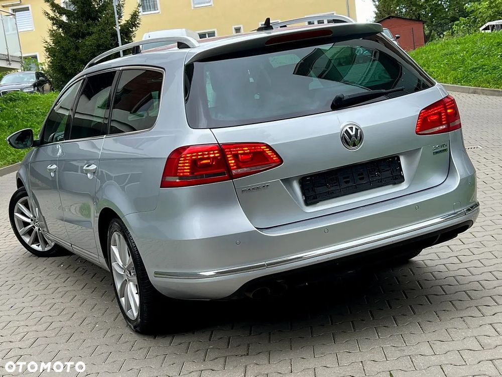 Volkswagen Passat 2.0 TDI Highline - 24