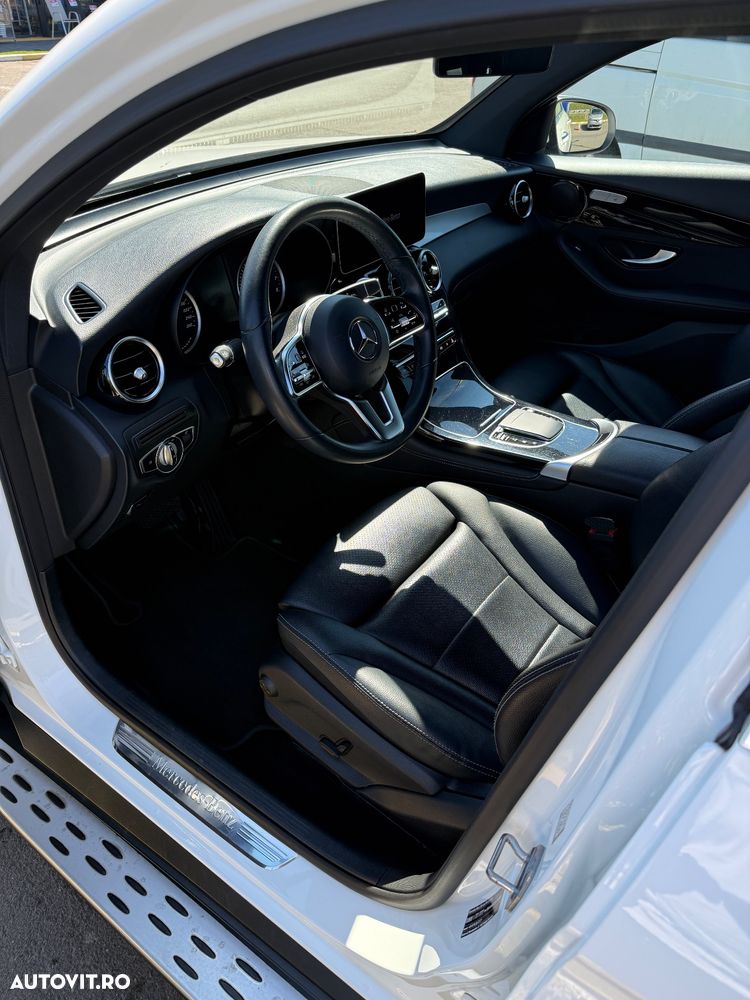 Mercedes-Benz GLC Coupe 200 4Matic 9G-TRONIC AMG Line - 10