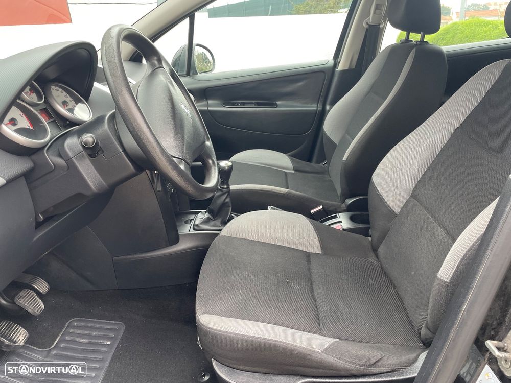 Peugeot 207 SW 1.6 HDi Outdoor - 8