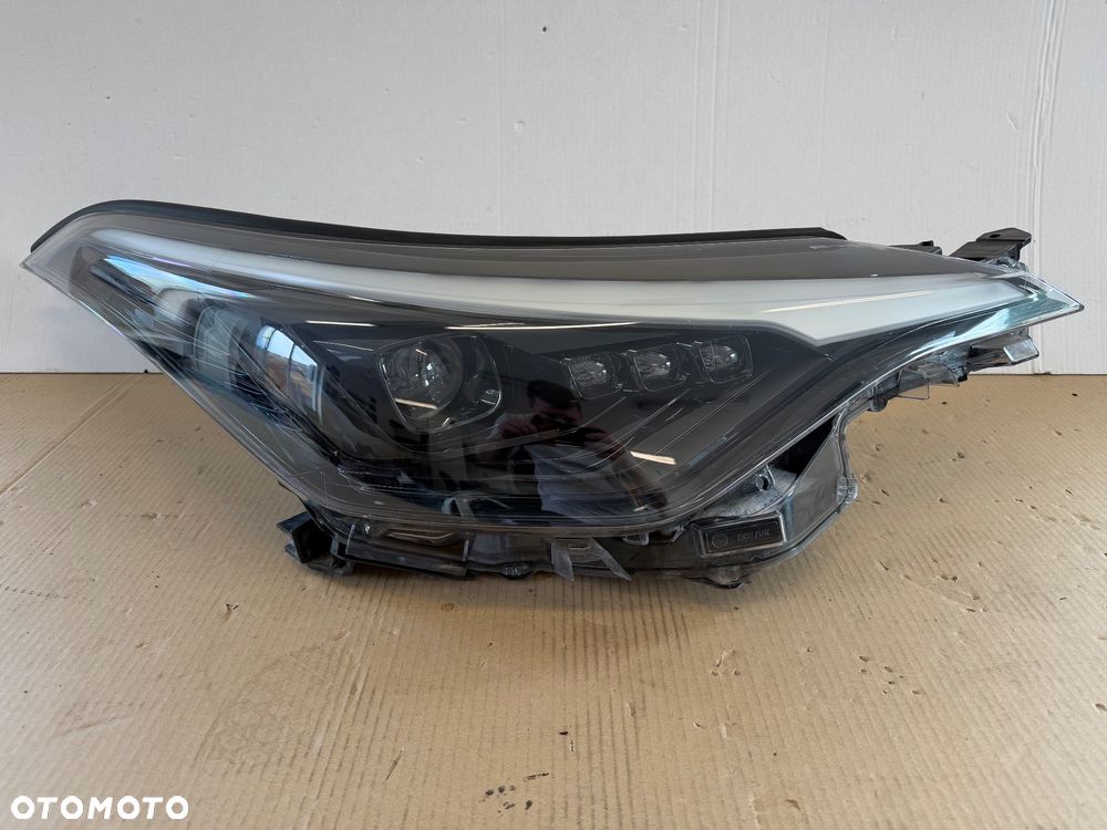 TOYOTA C-HR CHR LIFT 2020-> LAMPA PRZÓD FULL LED 81110-YP280-00 PRAWA