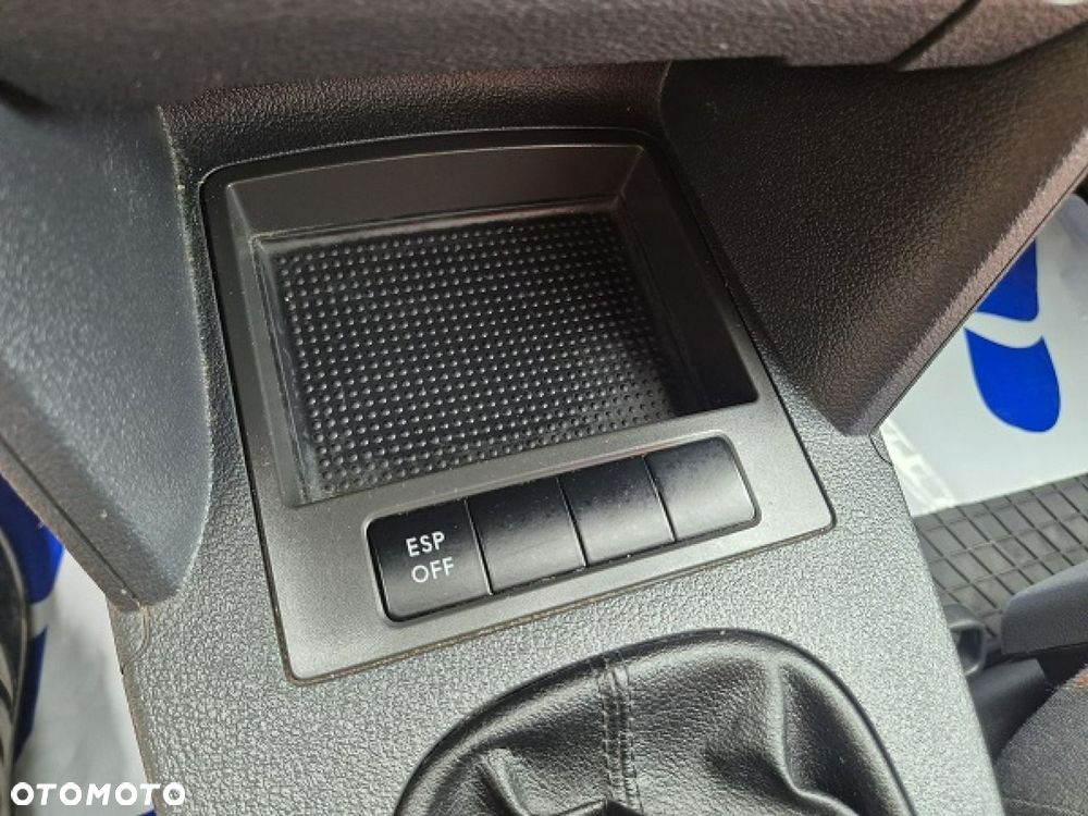 Volkswagen Touran 1.4 TSI Cross - 34