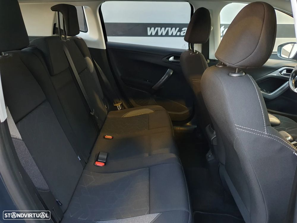 Peugeot 2008 1.2 PureTech Style EAT6 - 5